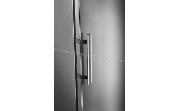 ELECTROLUX LRS1DF39X 2021 - Zoom sur la poign&eacute;e