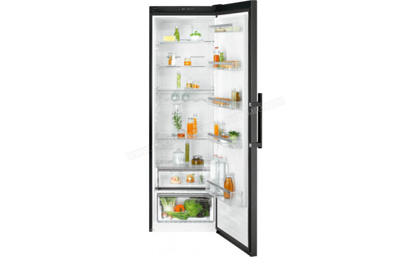 ELECTROLUX LRT7ME39B - Vue de l'int&eacute;rieur