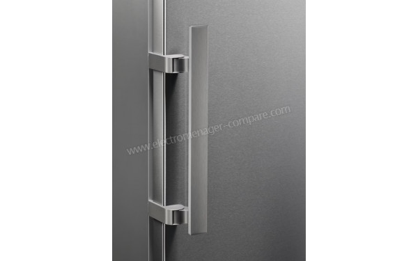 ELECTROLUX LRT7ME39X - Zoom sur la poign&eacute;e