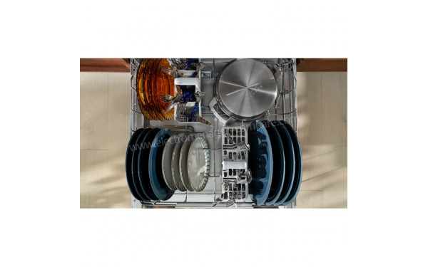 ELECTROLUX Y2AL7200S - Vue du panier inf&eacute;rieur