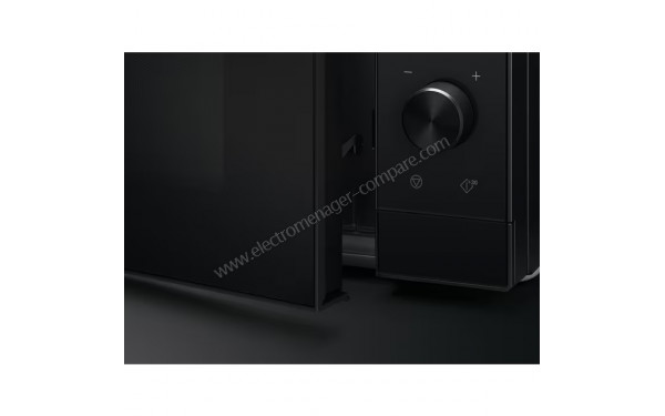 ELECTROLUX Y4ZM25MMK - Zoom sur la bordure de la porte