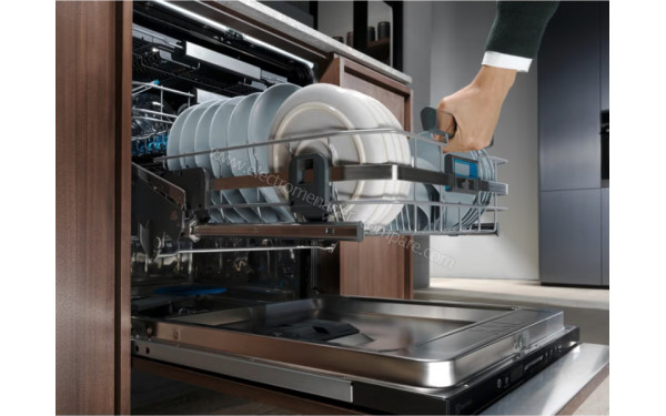 ELECTROLUX Y67EC300L - Comfort Lift