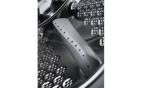ELECTROLUX YW8F2966AQ - Zoom sur le tambour