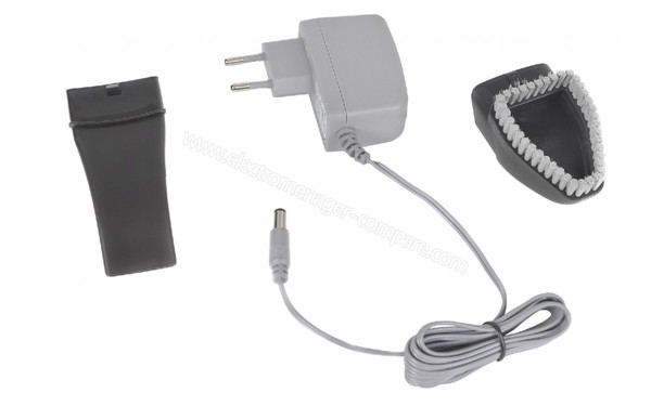 ELECTROLUX ZB2935 - Accessoires et chargeur (cr&eacute;dit : Darty)