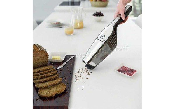 ELECTROLUX ZB3211 - Aspirateur &agrave; main