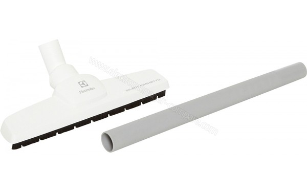 ELECTROLUX ZS220B - Brosse parquet / Tube rallonge (cr&eacute;dit : Boulanger)