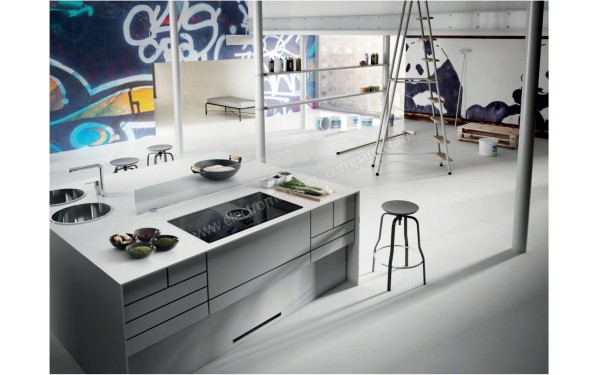 ELICA NIKOLATESLA BL/F/83 - Mise en situation