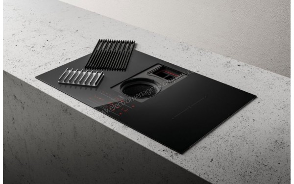 ELICA NIKOLATESLA LIBRA BL/F/83 - Appareil encastr&eacute; (cr&eacute;dit : Boulanger)