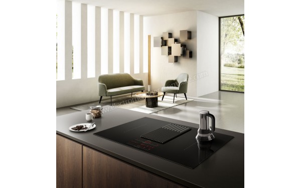 ELICA NIKOLATESLA LIBRA BL/F/83 - Mise en situation