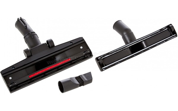ESSENTIELB EAT 902 OPTIDRIVE - Brosses et accessoire vue de dessous (cr&eacute;dit : Boulanger)