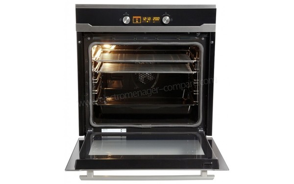 ESSENTIELB EFMP 143i - Vue de face, porte ouverte (cr&eacute;dit : Boulanger)