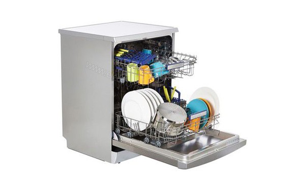 ESSENTIELB ELV 458s - Vue de l'int&eacute;rieur (cr&eacute;dit : Boulanger)