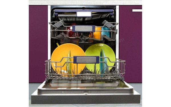ESSENTIELB ELVI3-451i - Vue de l'int&eacute;rieur (cr&eacute;dit : Boulanger)