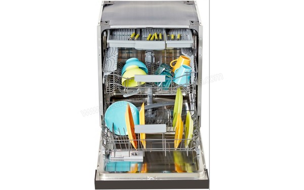 ESSENTIELB ELVI3-452n - Vue de l'int&eacute;rieur (cr&eacute;dit : Boulanger)