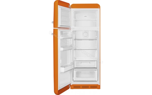 SMEG FAB30LOR3 - Vue de l'int&eacute;rieur vide