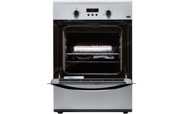 FAURE FCI6530CSA - Vue de face avec porte ouverte  (cr&eacute;dit : Boulanger)