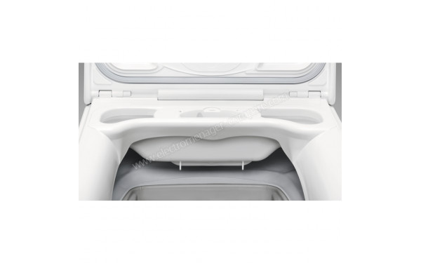 FAURE FWQ71435WD - Vue du bac lessiviel