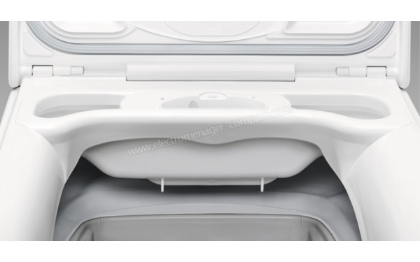 FAURE FWQ71435WS - Zoom sur le distributeur de lessive