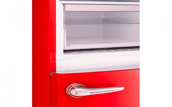 FRIGIDAIRE FKB34GFERT - Poign&eacute;e de porte (cr&eacute;dit : Darty)