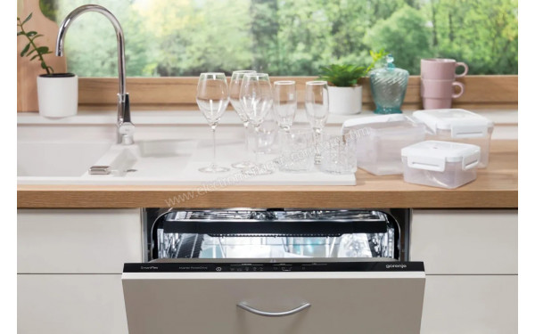 GORENJE GV671C61 - Mise en situation