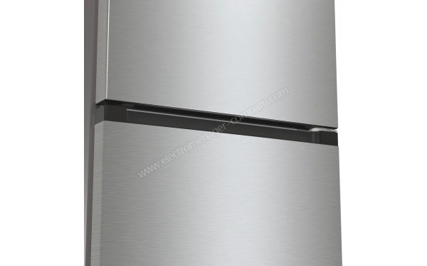 GORENJE NRK61CS2XL4 - Zoom sur les poign&eacute;es int&eacute;gr&eacute;es