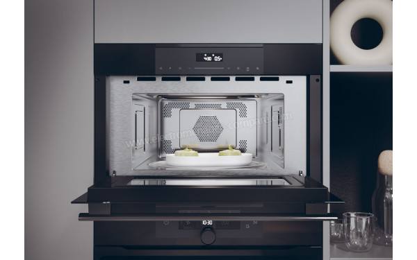 HAIER HWO38MG4HXBD - Appareil encastr&eacute; vue de l'int&eacute;rieur