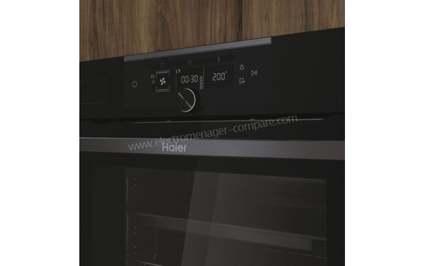 HAIER HWO60SM4FS8BH - Vue 3/4 droite sur la poign&eacute;e et le bandeau de commandes