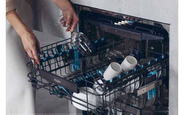 HAIER XF 4A4M4PW - Vue du panier sup&eacute;rieur