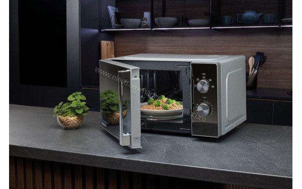 HISENSE H20MOMCP1H - Vue de l'int&eacute;rieur