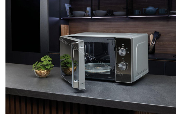 HISENSE H20MOMCP1H - Vue de l'int&eacute;rieur