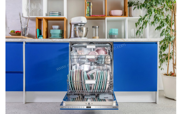 HISENSE HV673B61 - Mise en situation
