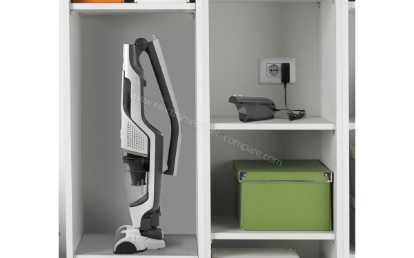 HISENSE HVC5232W - Vue du stockage de l'aspirateur