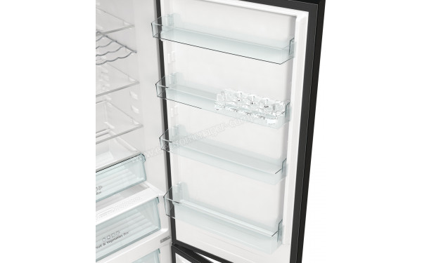 HISENSE RB434N4BF2 - Vue des balconnets