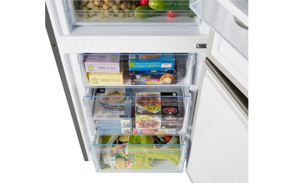 HISENSE RB438N4GB3 - Tiroirs de cong&eacute;lation (cr&eacute;dit : Boulanger)