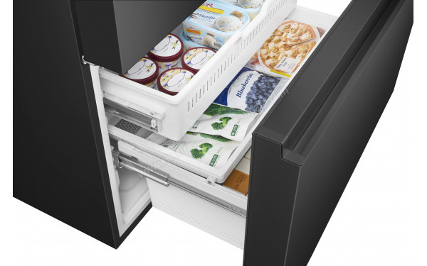 HISENSE RF793N4SAFF - Vue de l'int&eacute;rieur partie cong&eacute;lateur