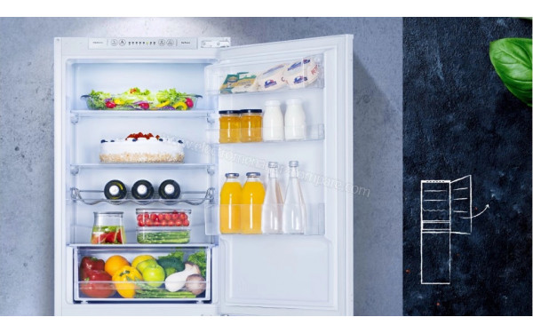 HISENSE RIB312F4AWE - Vue de l'int&eacute;rieur partie r&eacute;frig&eacute;rateur