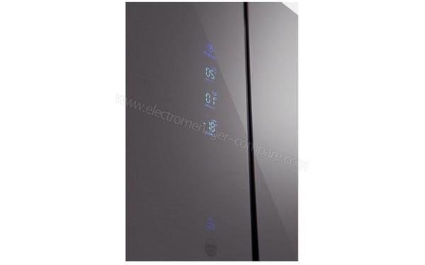 HISENSE RM672N4AJ1 - Vue des commandes (cr&eacute;dit : Boulanger)