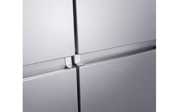 HISENSE RQ731N4WI1 - Poign&eacute;es int&eacute;gr&eacute;es (cr&eacute;dit : Boulanger)