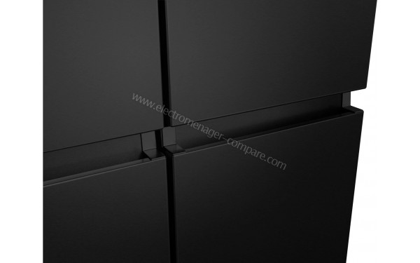 HISENSE RQ758N4SBFE - Zoom sur les poign&eacute;es int&eacute;gr&eacute;es