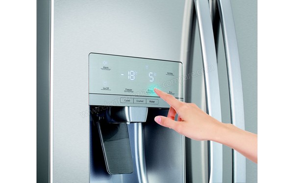 HISENSE RS695N4IS1 - Contr&ocirc;le LED tactile (cr&eacute;dit : Boulanger)