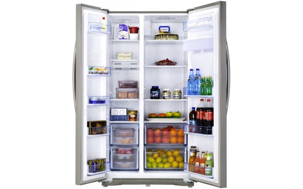 HISENSE RS723N4WC1 - Vue de l'int&eacute;rieur