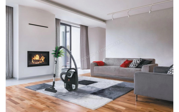 HOOVER HE322PET - Mise en situation (cr&eacute;dit : Boulanger)