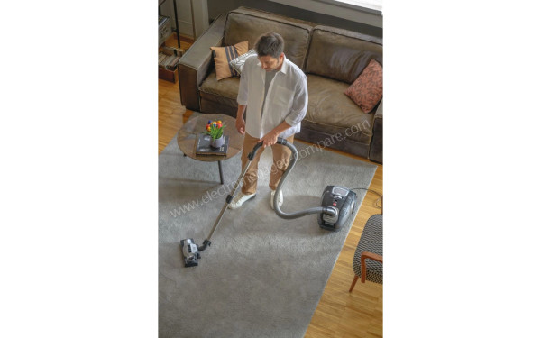 HOOVER HE520PET - Mise en situation (cr&eacute;dit : Boulanger)