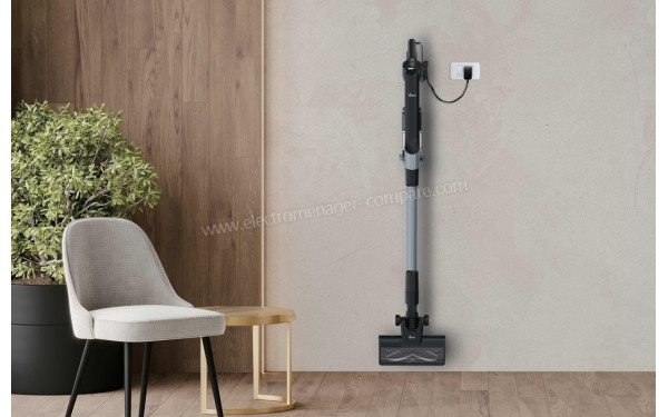 HOOVER HF210HP - Vue sur la station murale de chargement