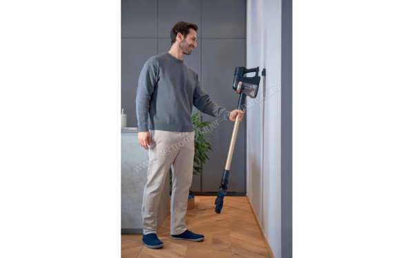 HOOVER HF4P10P - Vue sur la station murale de chargement