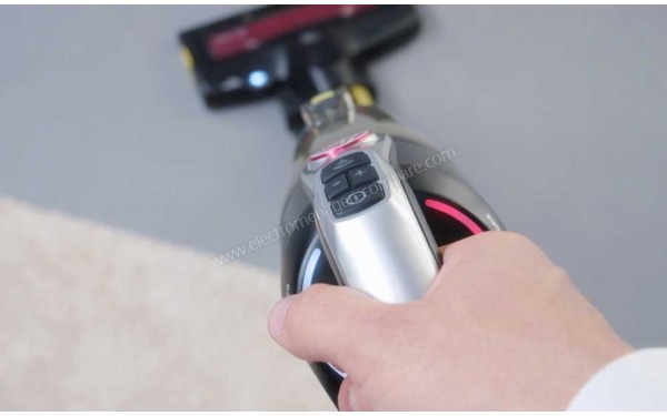 HOOVER HF522NPW - Mise en situation