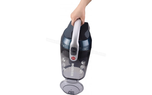 HOOVER RC71_RC30 - Vue du vidage du bac