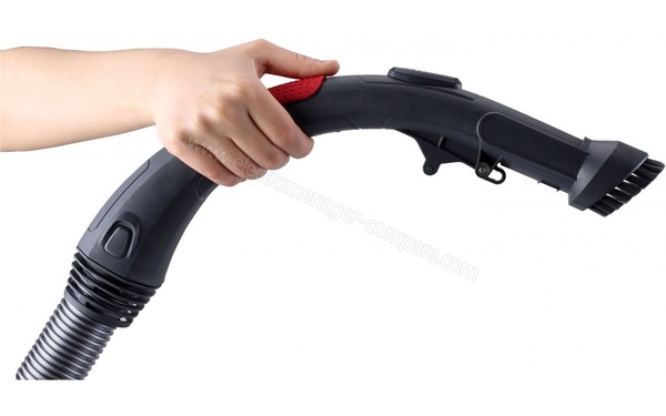 HOOVER ST71_ST20 - Poign&eacute;e avec accessoire int&eacute;gr&eacute;e (cr&eacute;dit : Boulanger)