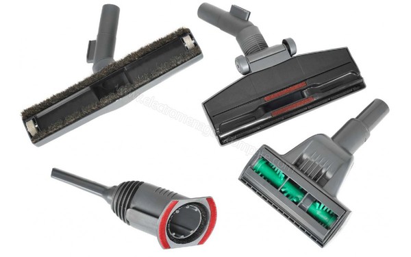 HOOVER TCR4234 - Brosses et accessoire vue de dessous (cr&eacute;dit : Darty)