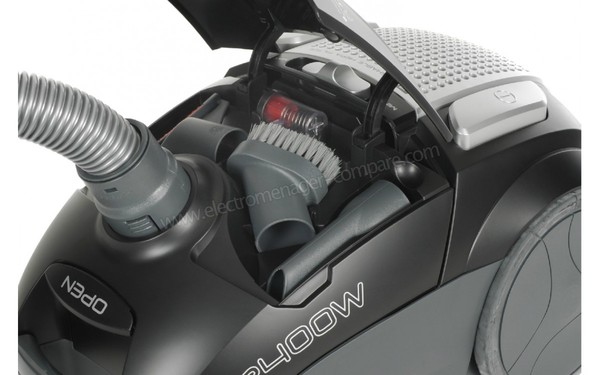 HOOVER TTE2407 - Accessoires embarqu&eacute;s (cr&eacute;dit : Darty)